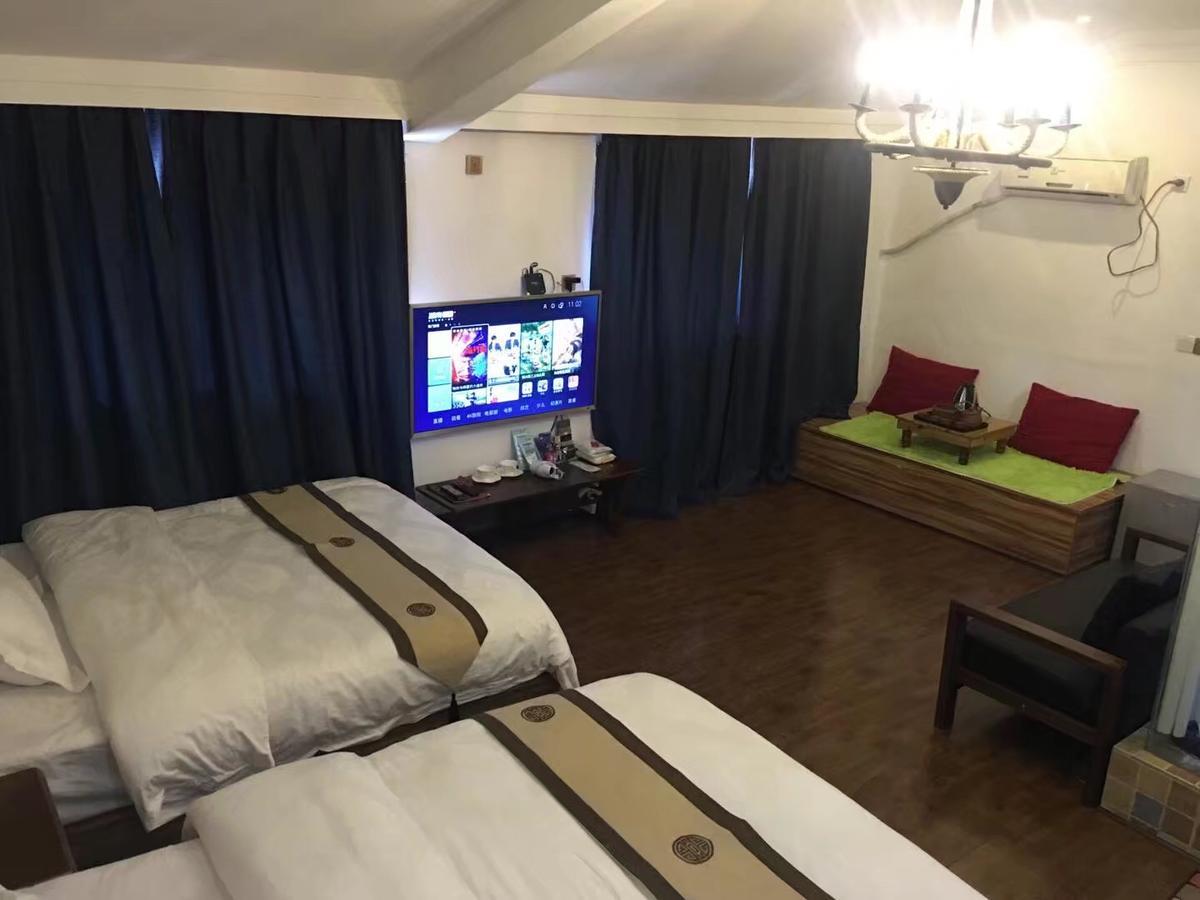 Fenghuang Little Bear Family Guest House Dış mekan fotoğraf