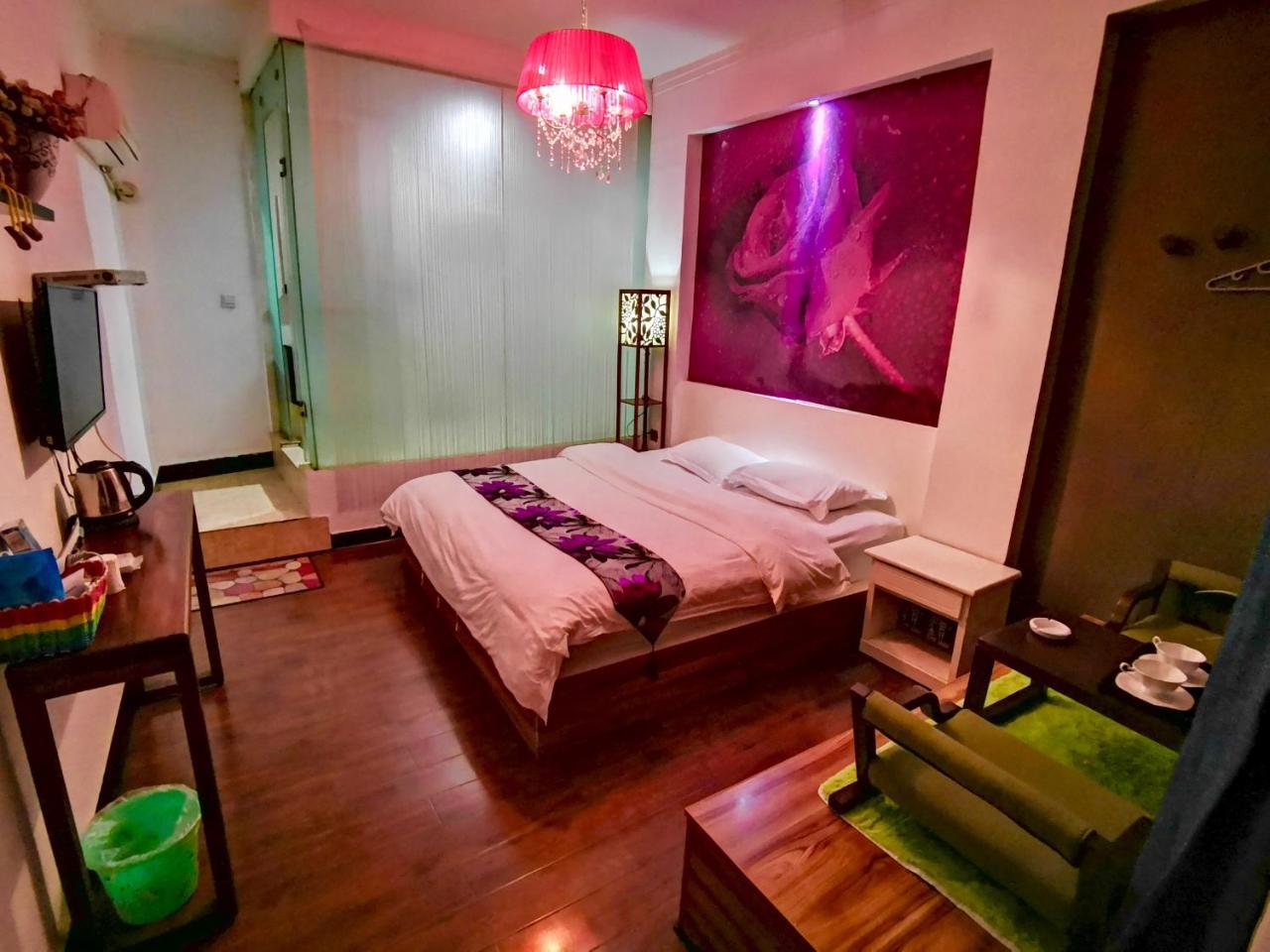 Fenghuang Little Bear Family Guest House Dış mekan fotoğraf